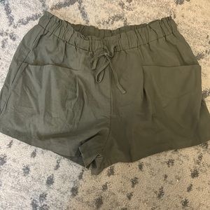 Shein Shorts. Size L. New with tags
